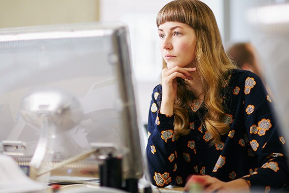 Woman Using Inscape Microsoft 365 in Office