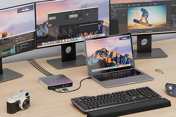 Kensington showcase image with computer products on a desk.
