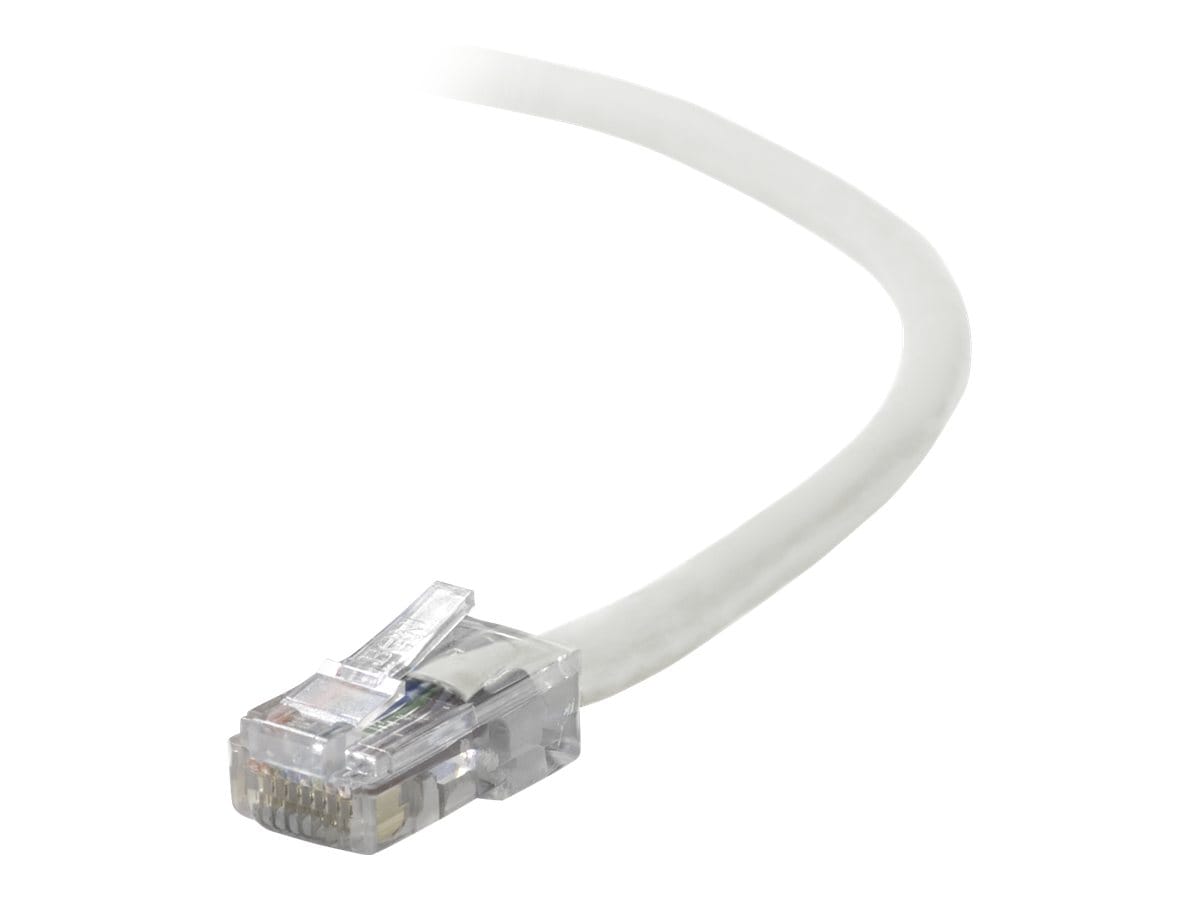 Belkin patch cable - 2 ft - white