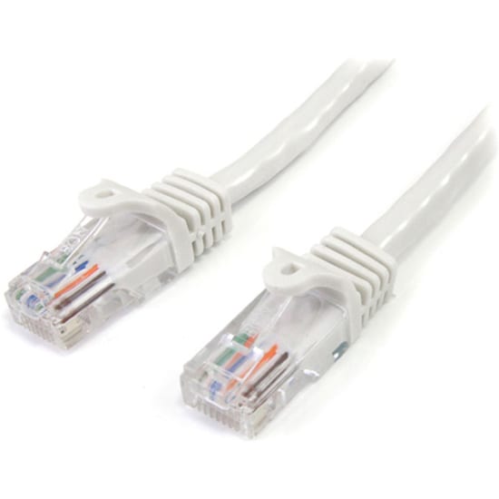 StarTech.com Cat5e Ethernet Cable 10 ft White - Cat 5e Snagless Patch Cable