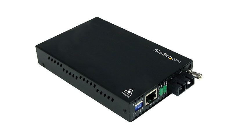 StarTech.com 10/100 Mbps Single Mode Fiber Media Converter SC 30 km