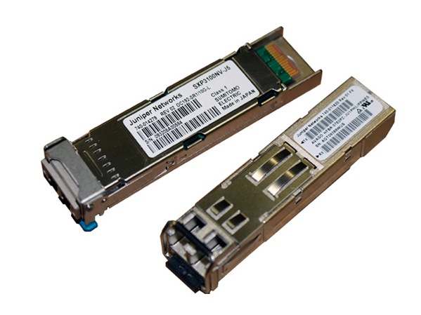 Juniper Networks - XFP transceiver module - 10 GigE