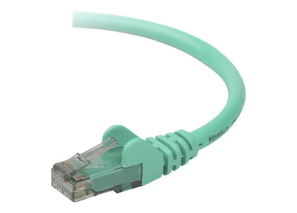 Belkin High Performance patch cable - 2.1 m - green - B2B