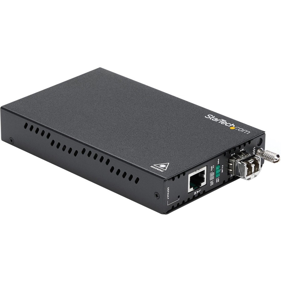 StarTech.com OAM Managed Gigabit Ethernet Fiber Media Converter MM LC 550m