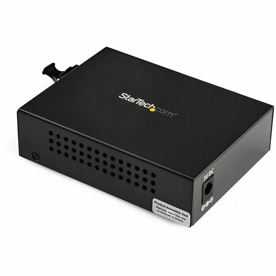 StarTech.com Gigabit Ethernet Fiber Media Converter - 850nm MM LC - 550m