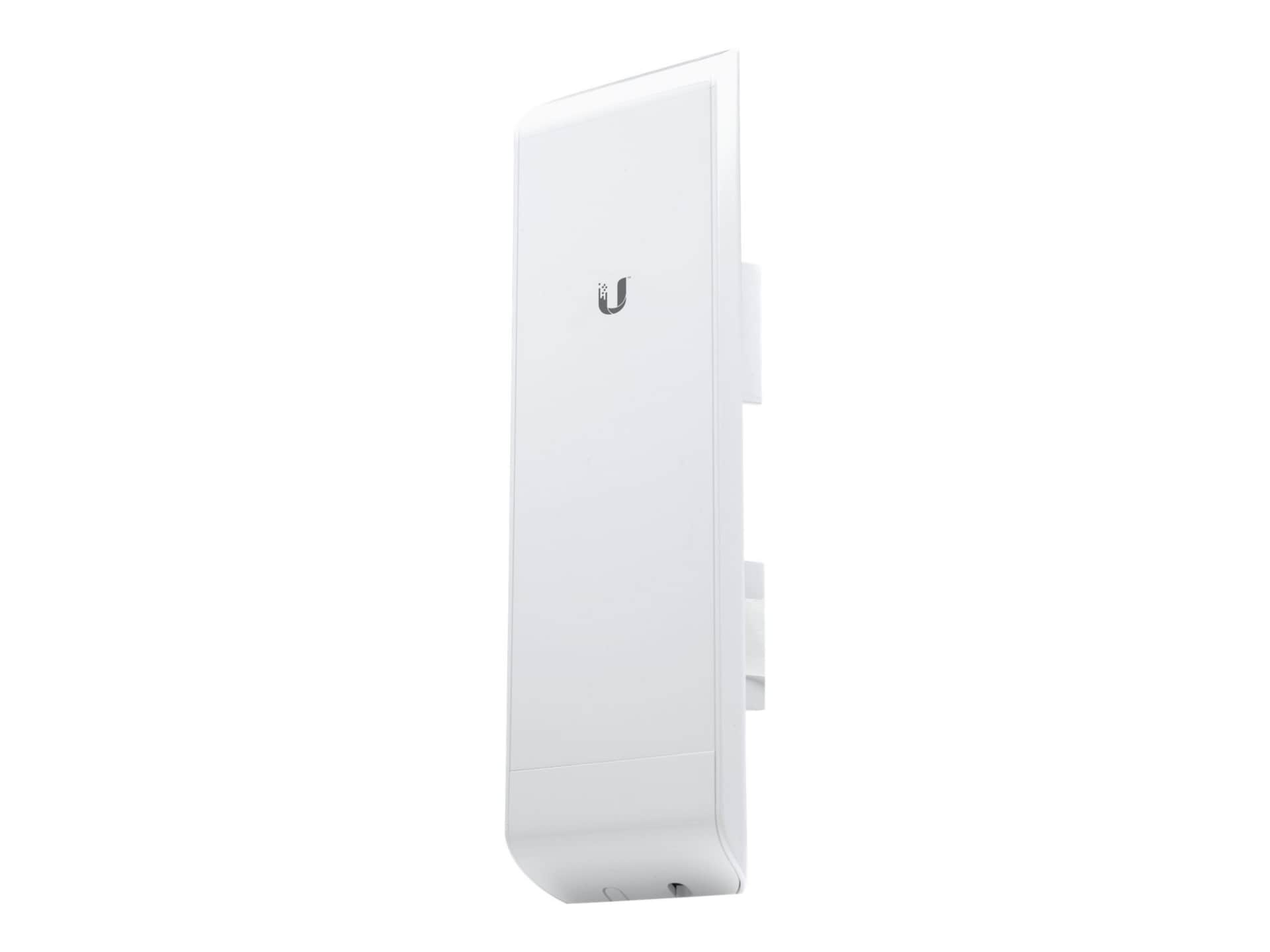 Ubiquiti NanoStation M5 - wireless bridge - AirMax - NSM5(US) - Network ...