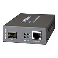 TP-Link MC220L - fiber media converter - GigE