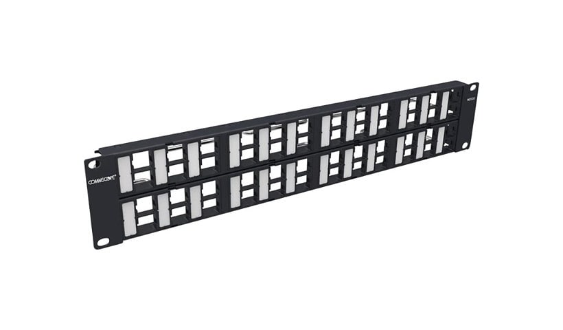 CommScope M2000 - patch panel with cable management - 2U - 19"