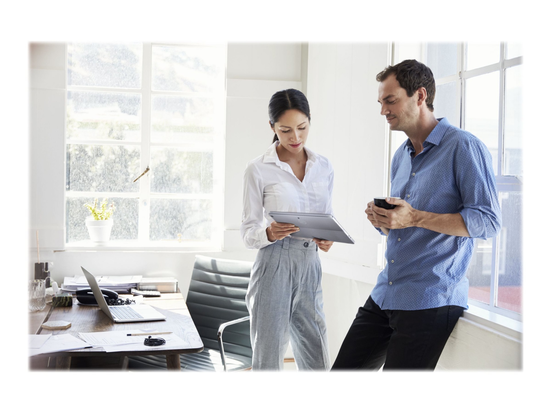 Thumbnail 5 of 11 for Dell Latitude 7200 2-in-1 - 12.3" - Core i7 8665U - vPro - 16 GB RAM - 256