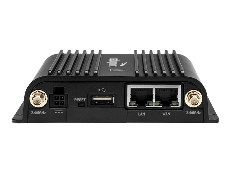 Cradlepoint IBR900 Series IBR900-1200M-B - wireless router - WWAN - Wi-Fi 5