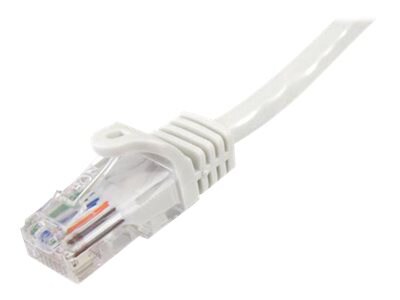 StarTech.com Cat5e Ethernet Cable 15 ft White - Cat 5e Snagless Patch Cable