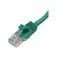 StarTech.com 6 ft Green Cat5e Snagless UTP Patch Cable