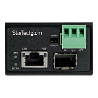 StarTech.com Industrial Fiber to Ethernet Media Converter w/PoE+ 30W -Mini