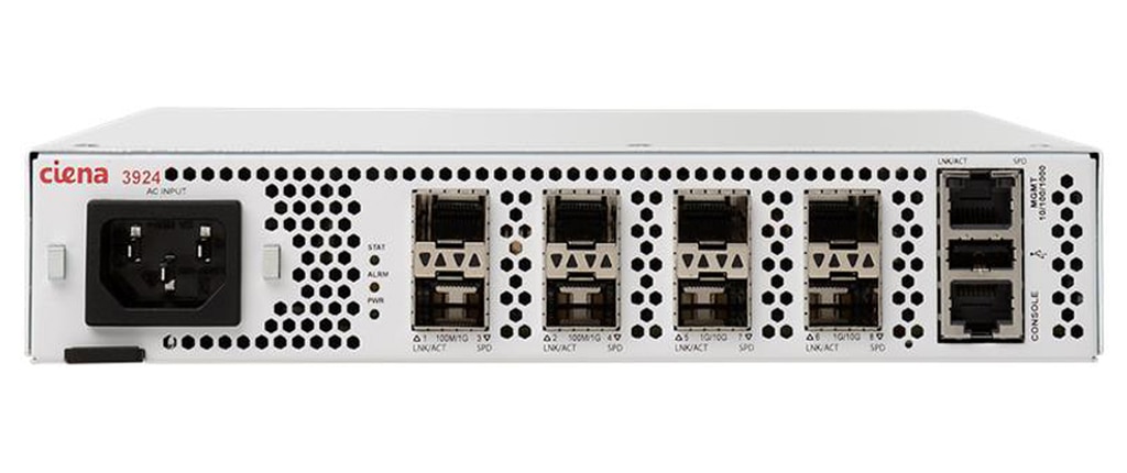 Ciena 3924 4x100M/1GbE 4x1GbE/10GbE SFP+ Platform