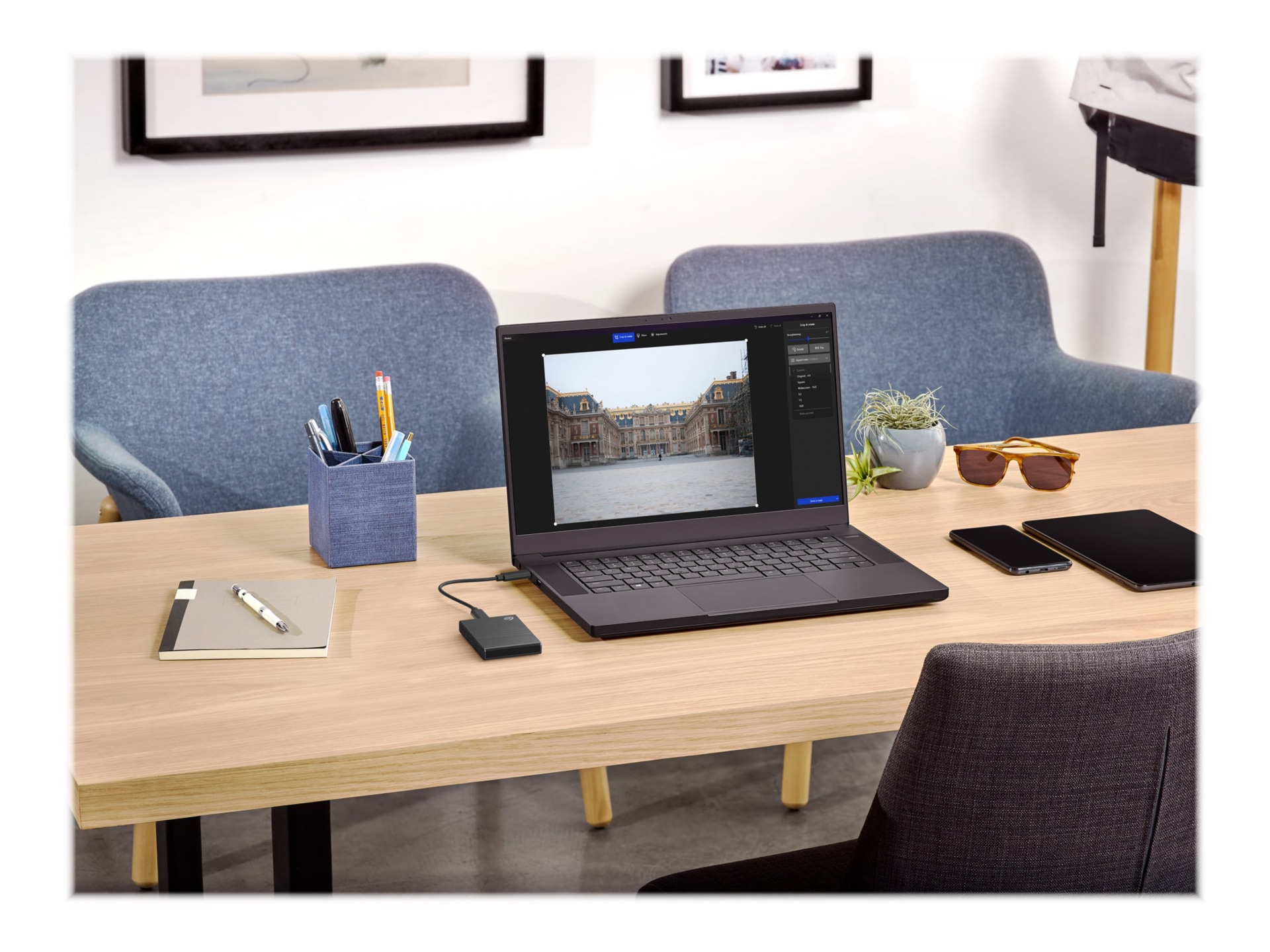 Thumbnail 6 of 9 for Seagate One Touch SSD STKG2000400 - SSD - 2 TB - USB 3.0