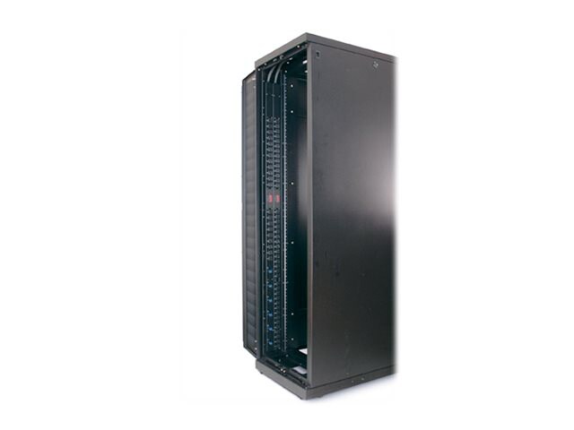 Thumbnail 4 of 8 for Rack PDU,Basic, Zero U, 16A, 230V, (20) C13 & (4) C19 , IEC C20