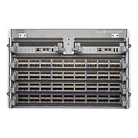 Arista 7504R3 - switch - managed - rack-mountable - with Supervisor module