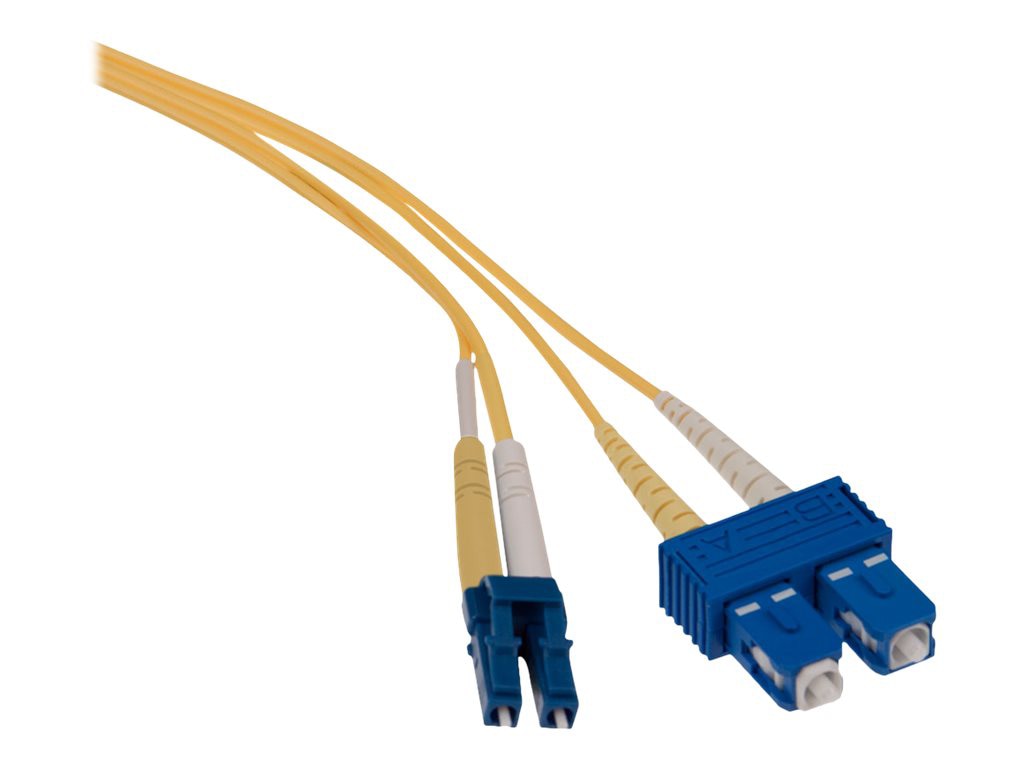 Leviton eXtreme SlimLine - patch cable - 10 m - yellow