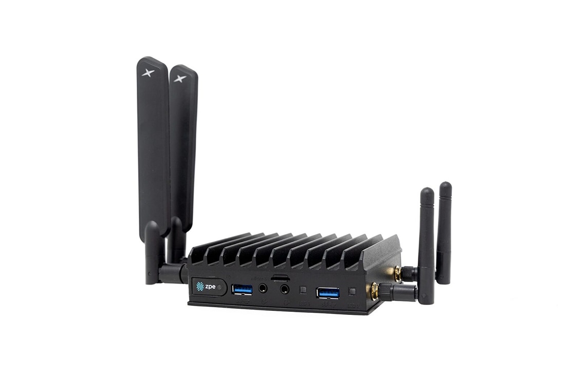 ZPE Nodegrid Mini Service Router with 4-Port USB/RJ-45 AC Adapter
