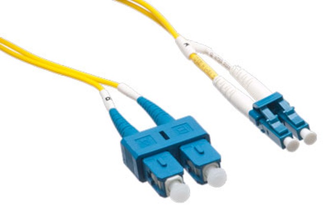 Axiom LC-SC Singlemode Duplex OS2 9/125 Fiber Optic Cable - 6m - Yellow - network cable - 6 m - yellow