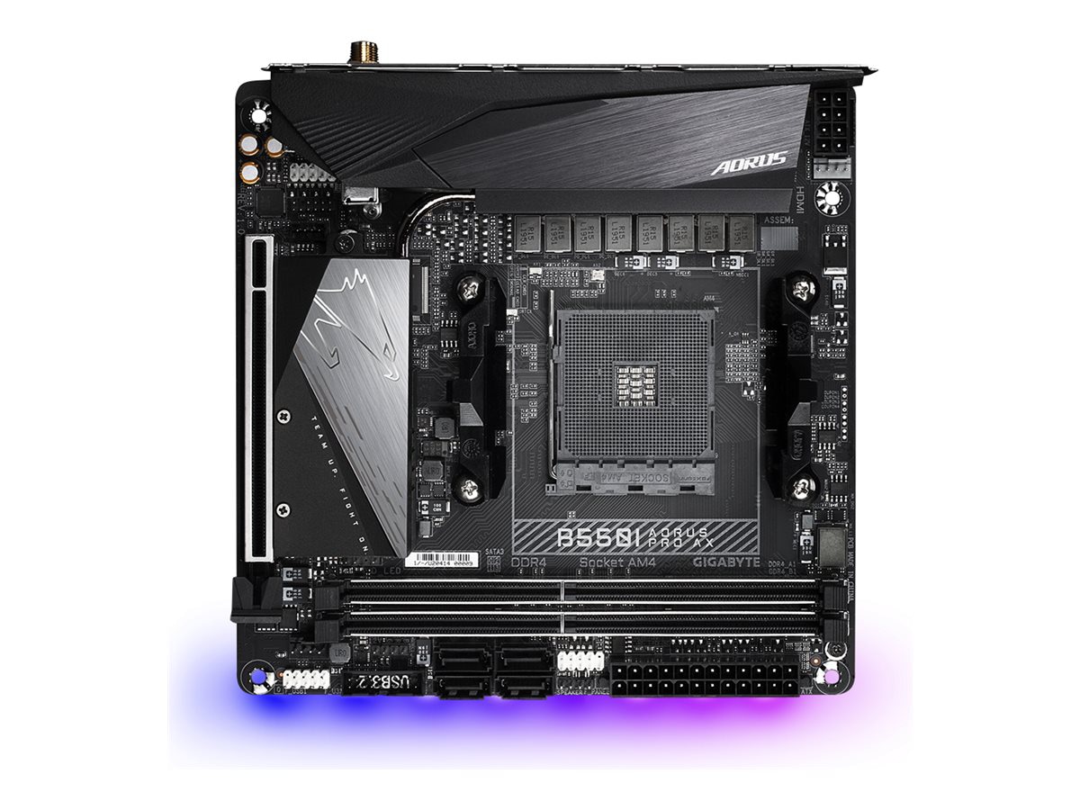 Gigabyte B550I AORUS PRO AX - 1.0 - motherboard - mini ITX - Socket AM4 - AMD B550