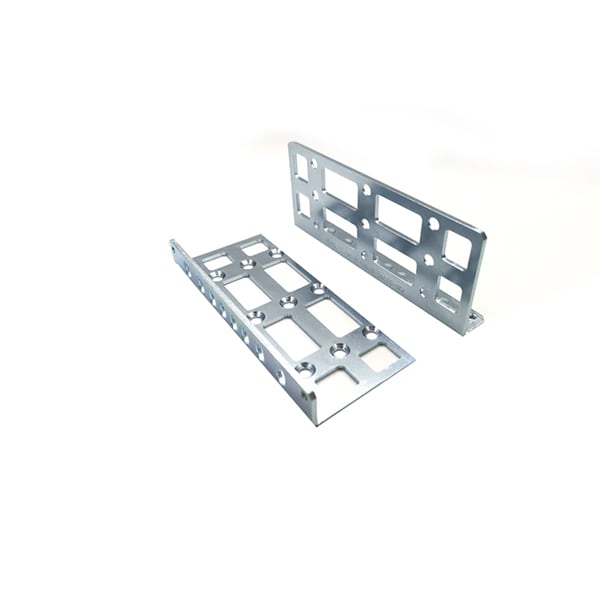 Cisco rack mounting kit - 23"