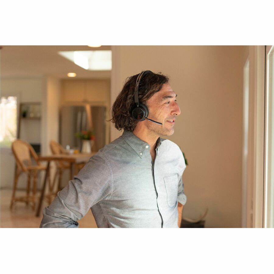 Poly Voyager Focus 2 USB-C-C Headset +USB-C/A Adapter - 9T9J3AA