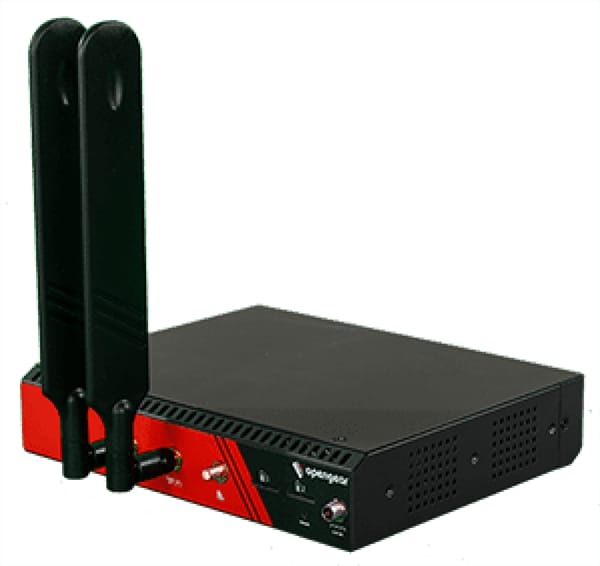 OPENGEAR OM1208-8E-L CONSOLE SERVER