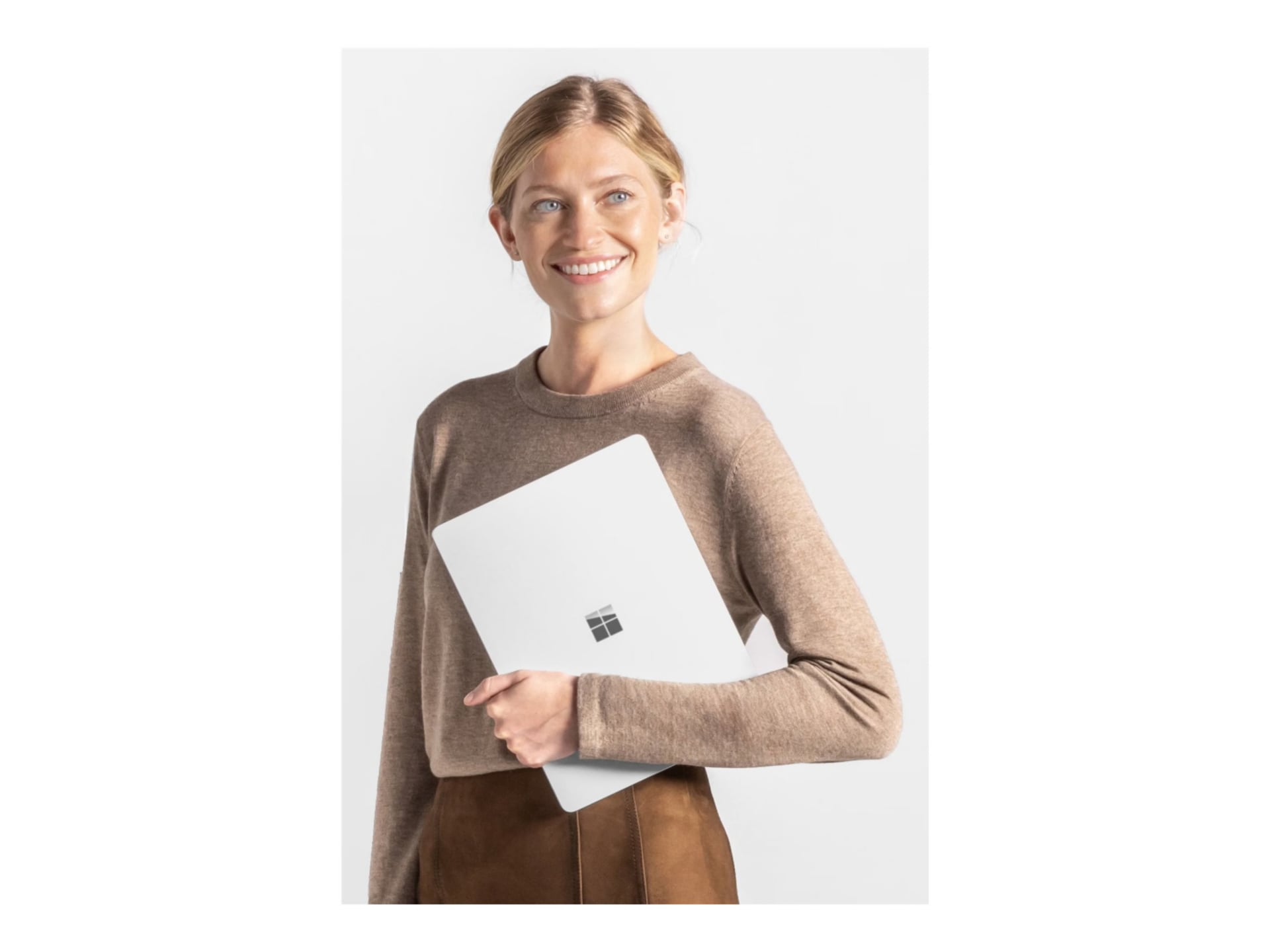 Thumbnail 5 of 6 for Microsoft Surface Laptop Copilot+ PC for Business - 7th edition - 15" - Intel Core Ultra 7 - 32 GB RAM - 512 GB
