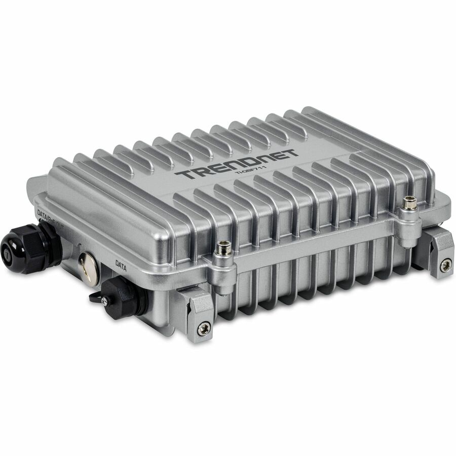 TRENDnet Industrial Outdoor 10G SFP+ to 10G PoE++ Media Converter (95W)