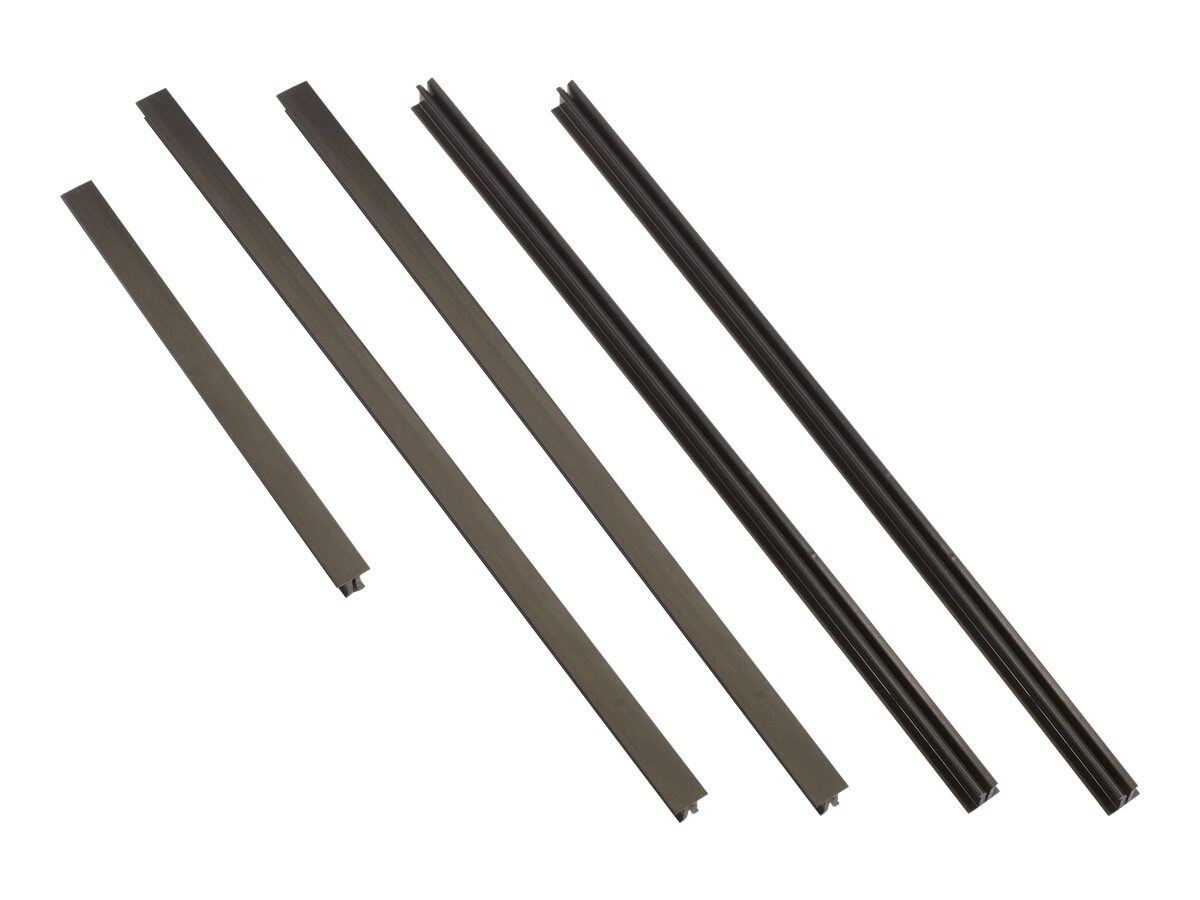 NetShelter SX 42U/48U Baying Trim Kit Black