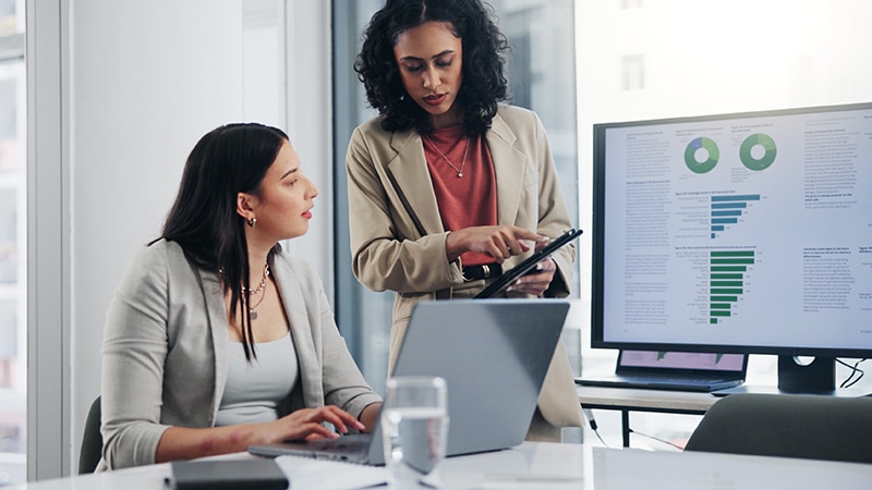 IT Asset Management Collab in Office