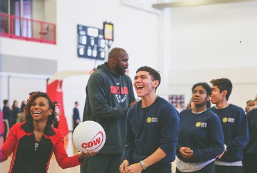 Horace Grant and students at CDW Tech Fore! kickoff