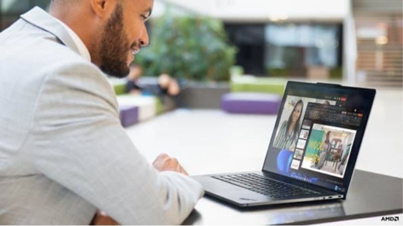 Person using a Lenovo Zbook