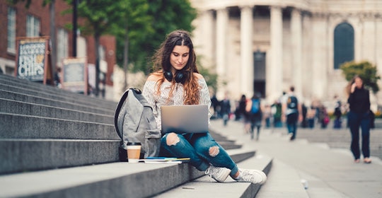 How Non-Emergency Contact Centers Transform the Higher Ed Student Experience 