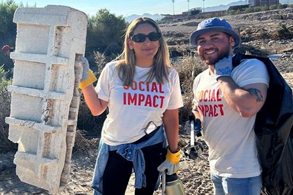 CDW Bridge Cleanup Day Volunteers